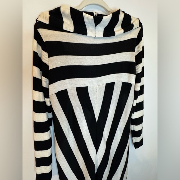 Ashley Stewart Women’s Black and White Striped Asymmetrical Dress Size 14/16 - Picture 6 of 9